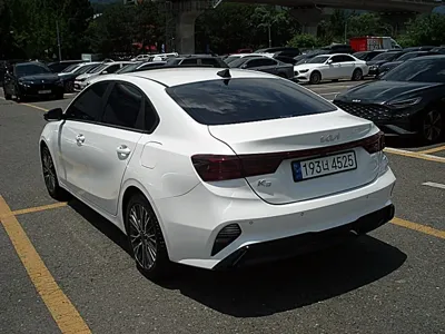 Kia K3 2023, 22800 км, за 13154.42 USD