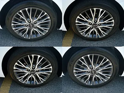 Kia K3 2023, 22800 км, за 13154.42 USD