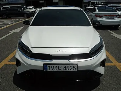 Kia K3 2023, 22800 км, за 13154.42 USD - фото 17