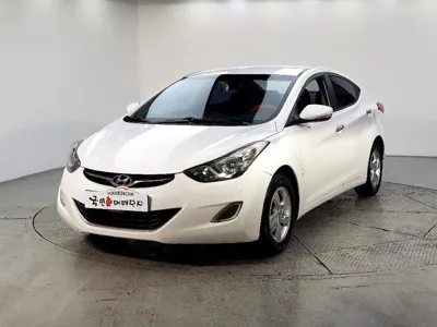 Hyundai Avante 2012, 168926 км, за 1568.86 USD