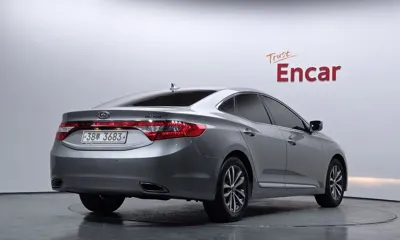 Hyundai Grandeur 2012, 73375 км, за 4138.2 USD