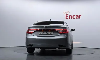 Hyundai Grandeur 2012, 73375 км, за 4138.2 USD