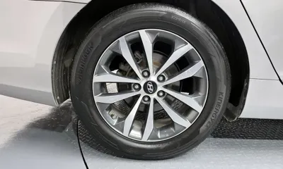 Hyundai Grandeur 2012, 73375 км, за 4138.2 USD