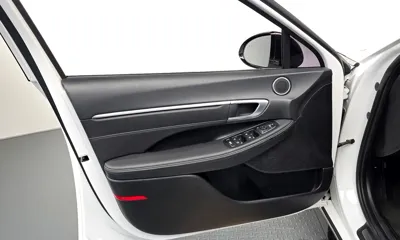 Hyundai Sonata 2022, 122092 км, за 15688.59 USD - фото 24