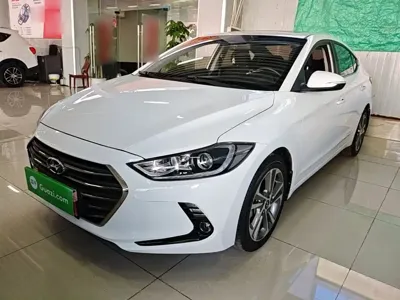 Hyundai Elantra · 2017 год