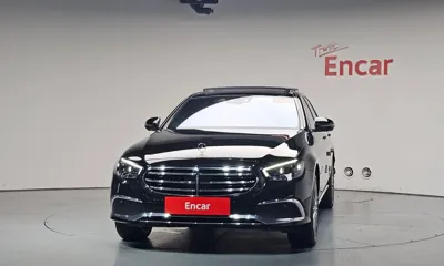 Mercedes-Benz E-Class 2023, 40040 км, за 35163.1 USD