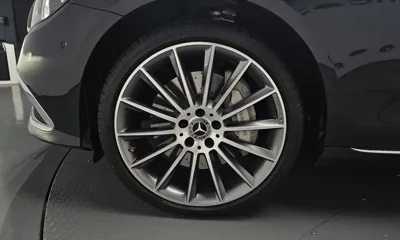 Mercedes-Benz E-Class 2023, 40040 км, за 35163.1 USD