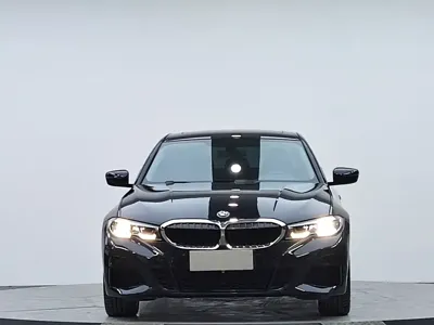 BMW 3 Series 2022, 30500 км, за 31223.4 USD