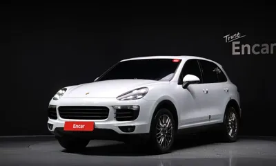 Porsche Cayenne · 2015 год