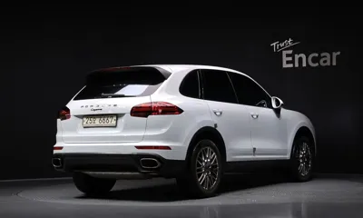 Porsche Cayenne 2015, 117632 км, за 19640.03 USD