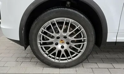 Porsche Cayenne 2015, 117632 км, за 19640.03 USD