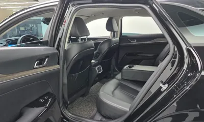 Kia K5 2021, 70451 км, за 12052.97 USD - фото 17