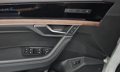 Volkswagen Touareg 2024, 18074 км, за 49570.37 USD - фото 37