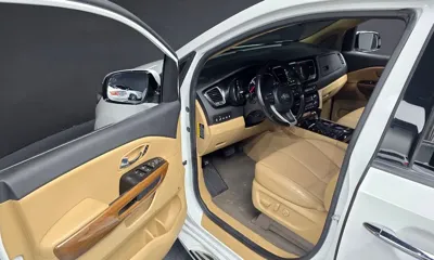 Kia Canival 2018, 105483 км, за 10097.73 USD - фото 11