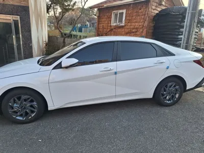 Hyundai Avante 2025, 25000 км, за 12950.11 USD