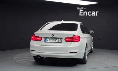 BMW 3-Series 2016, 80289 км, за 7614.55 USD