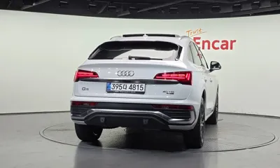 Audi Q5 2023, 44596 км, за 29539.19 USD