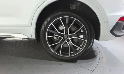 Audi Q5 2023, 44596 км, за 29539.19 USD - фото 21