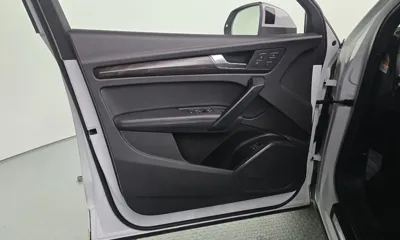 Audi Q5 2023, 44596 км, за 29539.19 USD - фото 24