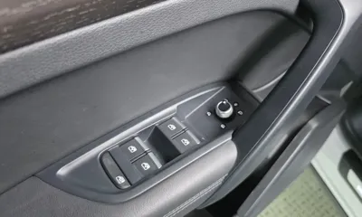 Audi Q5 2023, 44596 км, за 29539.19 USD - фото 29