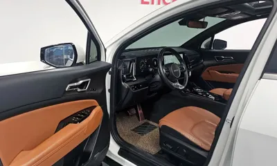 Kia Sportage 2022, 45585 км, за 17641.23 USD - фото 10