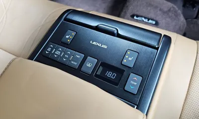 Lexus ES 2020, 72592 км, за 26422.2 USD - фото 18