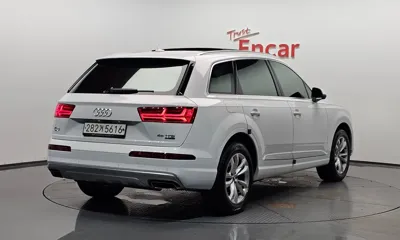 Audi Q7 2019, 102193 км, за 16576.73 USD - фото 2