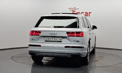 Audi Q7 2019, 102193 км, за 16576.73 USD - фото 4