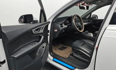 Audi Q7 2019, 102193 км, за 16576.73 USD - фото 10