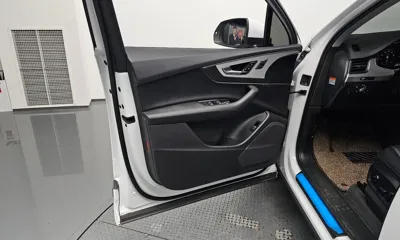 Audi Q7 2019, 102193 км, за 16576.73 USD - фото 24