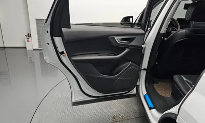 Audi Q7 2019, 102193 км, за 16576.73 USD - фото 25