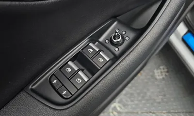Audi Q7 2019, 102193 км, за 16576.73 USD - фото 28