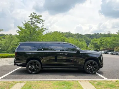 Cadillac Escalade 2025, 7800 км, за 113561.77 USD - фото 16