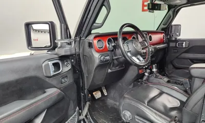 Jeep Wrangler 2021, 79323 км, за 26026.47 USD - фото 10