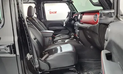 Jeep Wrangler 2021, 79323 км, за 26026.47 USD - фото 11