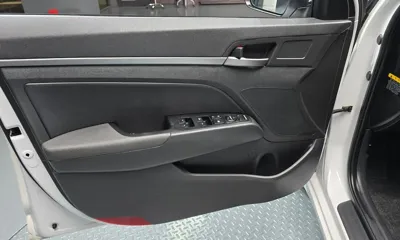 Hyundai Avante 2016, 154317 км, за 5185.77 USD - фото 24