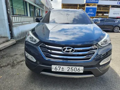 Hyundai Santafe 2015, 121728 км, за 4853.43 USD