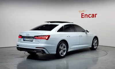 Audi A6 2021, 103674 км, за 17657.87 USD