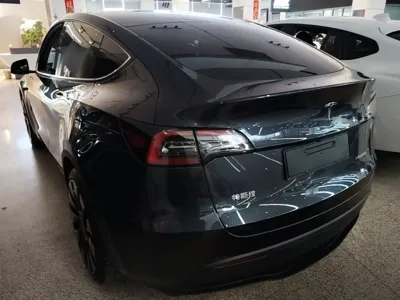 Tesla Model Y 2024, 44200 км, за 29484 USD