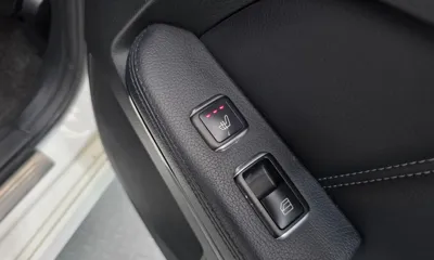 Mercedes-Benz E-Class 2016, 137738 км, за 6695.55 USD - фото 17