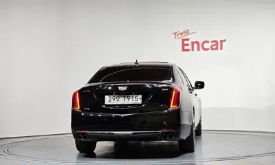 Cadillac CT6 2018, 139034 км, за 9915.4 USD