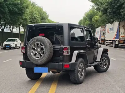 Jeep Wrangler 2014, 116000 км, за 12948.54 USD
