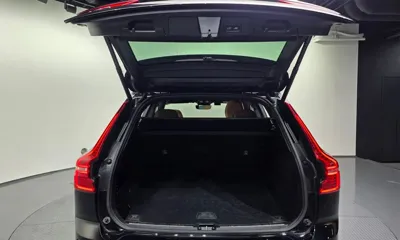 Volvo XC60 2022, 38430 км, за 27558.54 USD - фото 20