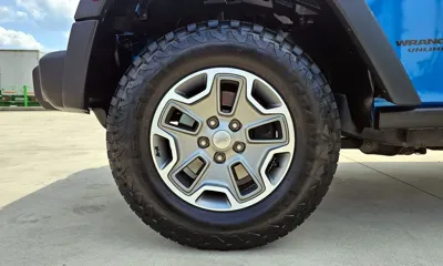 Jeep Wrangler 2015, 164999 км, за 11815.68 USD