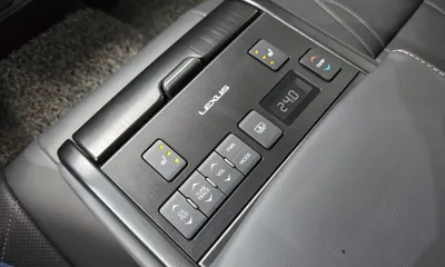 Lexus ES 2021, 47232 км, за 25600.63 USD - фото 28