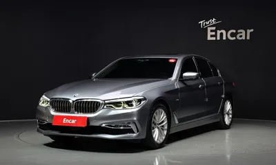 BMW 5-Series · 2018 год