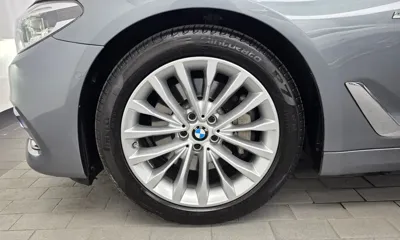 BMW 5-Series 2018, 98287 км, за 14703.95 USD