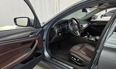 BMW 5-Series 2018, 98287 км, за 14703.95 USD - фото 10