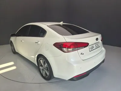 Kia K3 2016, 120963 км, за 5579.62 USD