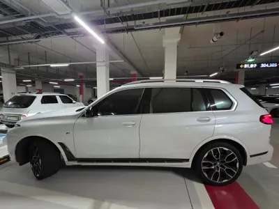 BMW X7 2023, 45000 км, за 59734.8 USD